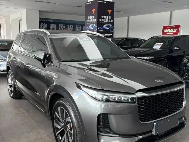 Li Auto ONE — Фото автомобиля 2