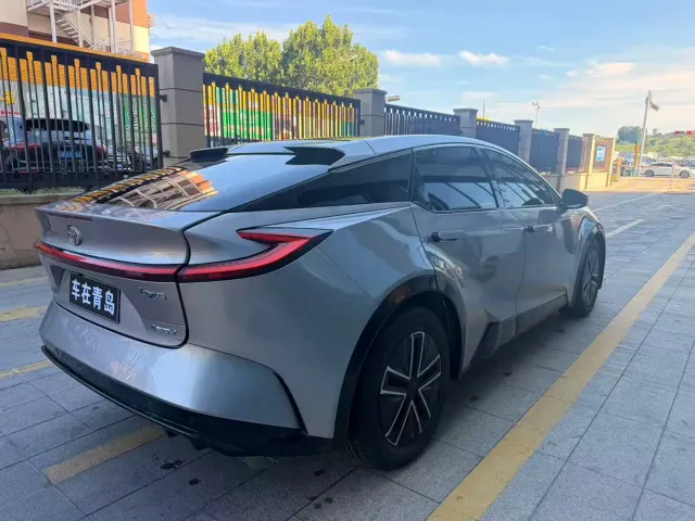 Toyota bZ5 — Фото автомобиля 11