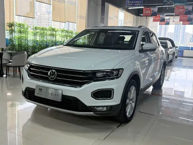 Фотография автомобиля — Volkswagen T-Roc