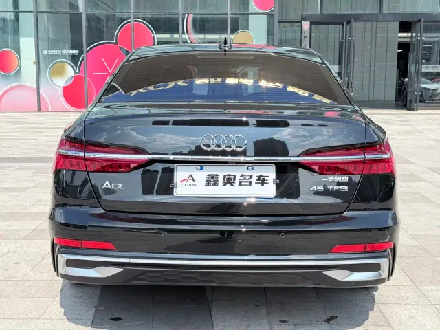 Audi A6L — Фото автомобиля 8