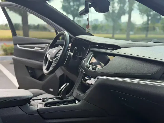 Cadillac XT5 — Фото автомобиля 8