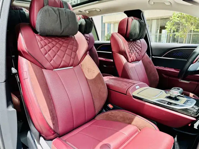 Hongqi E-HS9 — Фото автомобиля 7