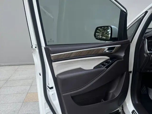 GAC Trumpchi M8 — Фото автомобиля 13