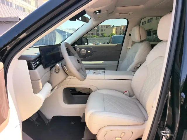 IM Motors LS9 — Фото автомобиля 8