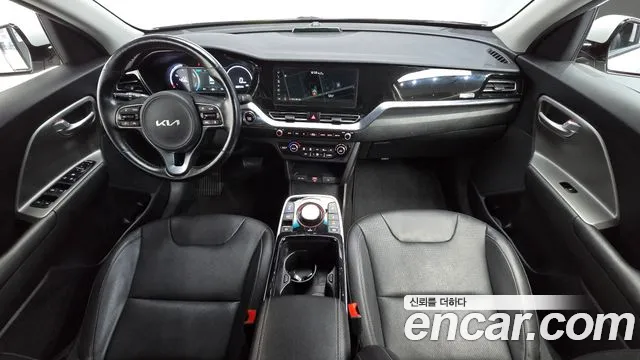 Kia Niro — Фото автомобиля 7