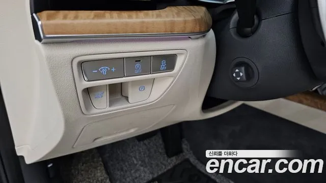 Genesis G80 Бензин 2.5 турбо AWD — Фото автомобиля 16