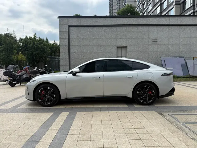 Dongfeng eπ 007 — Фото автомобиля 12