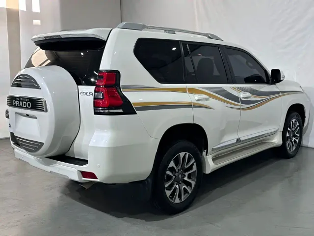 Toyota Prado — Фото автомобиля 15