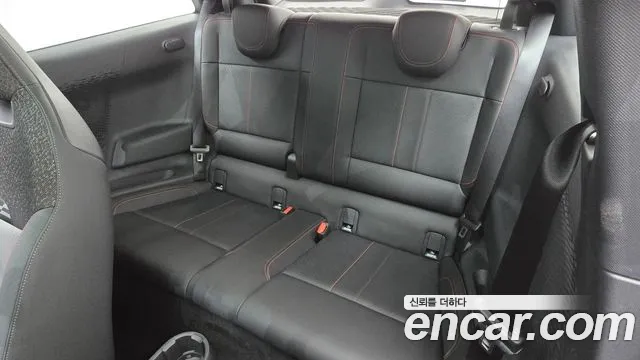Mini Cooper — Фото автомобиля 10