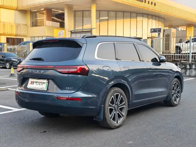 Aito M7 — Фото автомобиля 19
