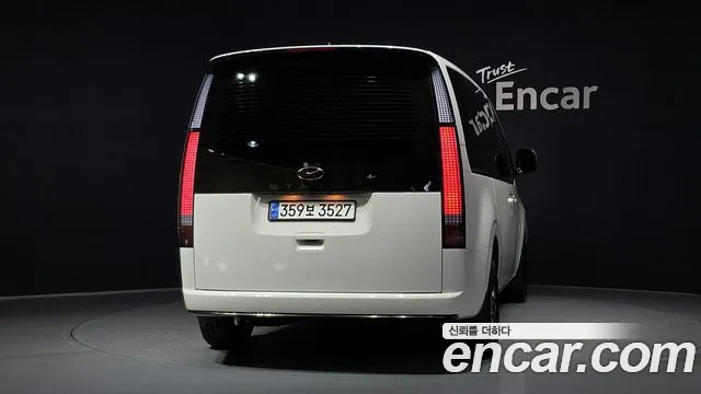 Hyundai Staria Staria L3.5 Lounge 9 мест — Фото автомобиля 4