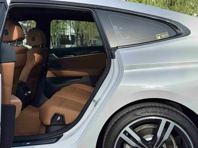 BMW 6 Series Gran Turismo — Фото автомобиля 7