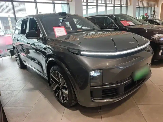 Li Auto L9 — Фото автомобиля 3