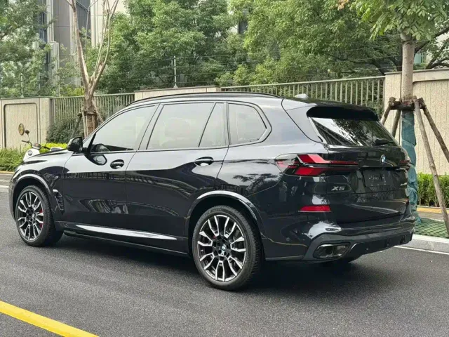 BMW X5 — Фото автомобиля 9