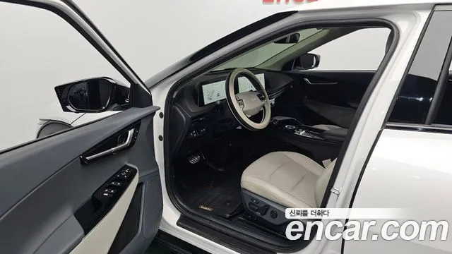 Kia EV6 — Фото автомобиля 9