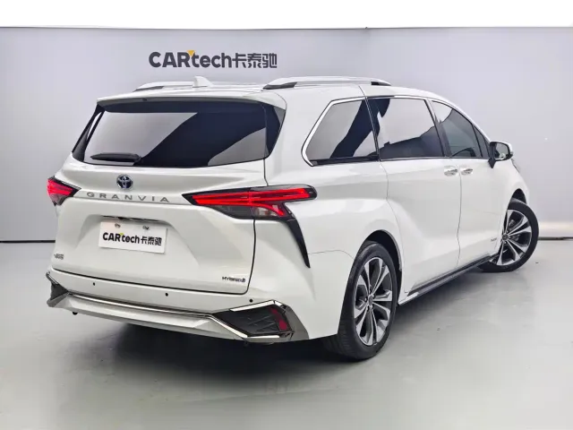 Toyota Granvia — Фото автомобиля 9
