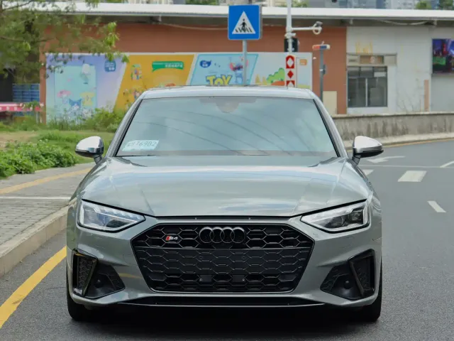 Audi S4 — Фото автомобиля 2