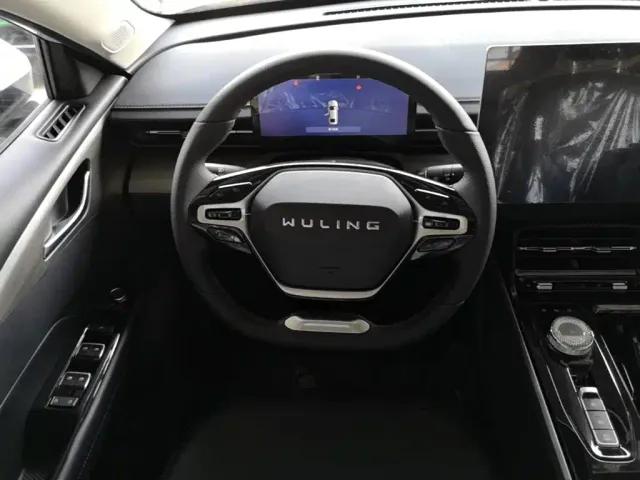Wuling Starlight — Фото автомобиля 10
