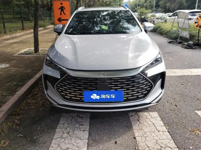 BYD Tang — Фото автомобиля 2