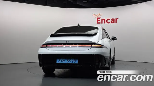Hyundai Ioniq 6 — Фото автомобиля 4