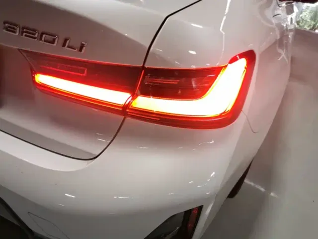 BMW 3 Series — Фото автомобиля 7