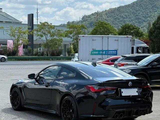 BMW M4 — Фото автомобиля 4