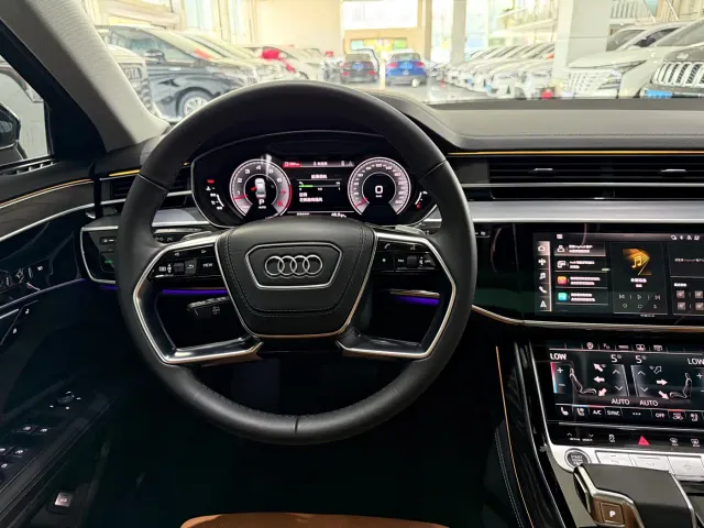 Audi A8 — Фото автомобиля 17