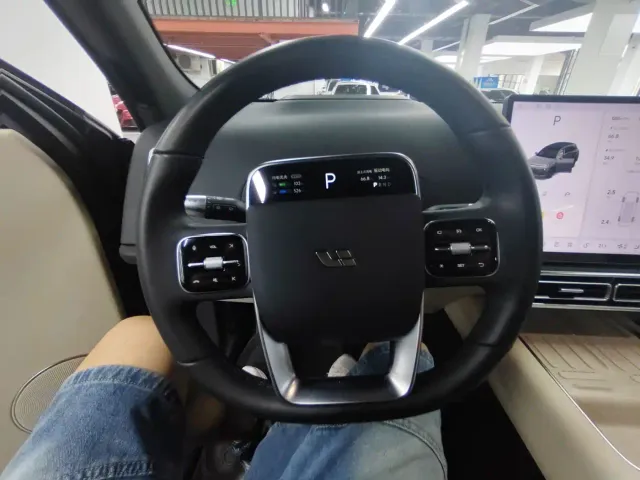 Li Auto L7 — Фото автомобиля 7