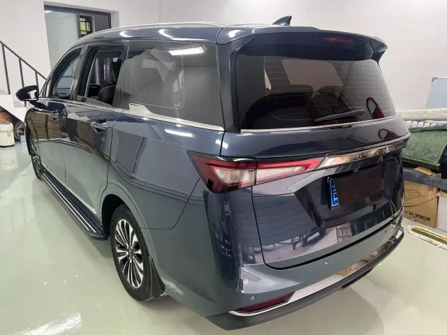 Wuling Jiachen — Фото автомобиля 5