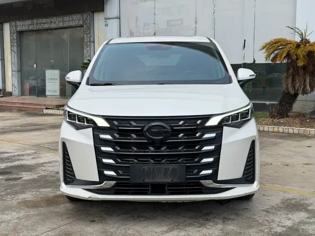GAC Trumpchi Trumpchi M6 2023 PRO 270T DCT Luxury Edition — Фото автомобиля 2