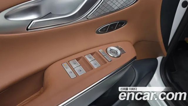 Genesis GV70 2.5T Бензин AWD — Фото автомобиля 29