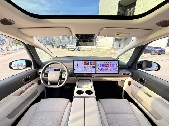 Li Auto MEGA — Фото автомобиля 8