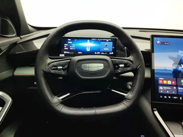 Geely Boyue — Фото автомобиля 15