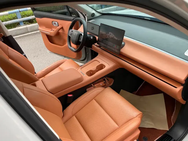 Leapmotor C10 — Фото автомобиля 14