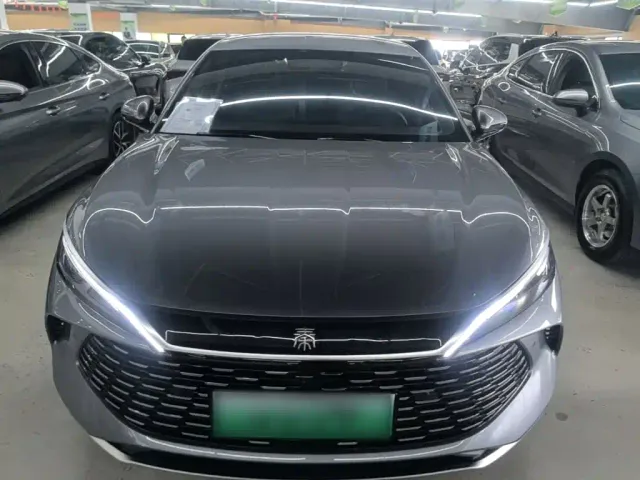 BYD Qin L — Фото автомобиля 2