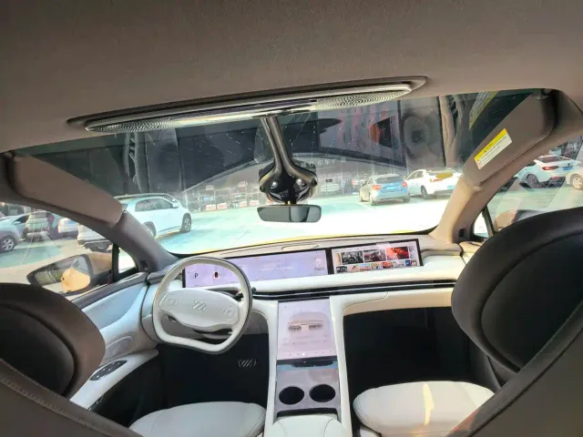 IM Motors IM LS7 — Фото автомобиля 8
