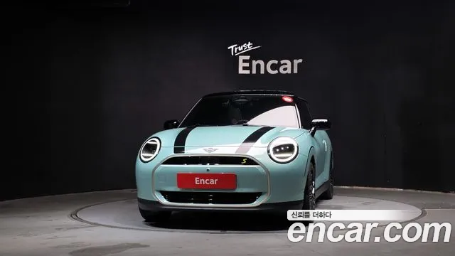 MINI Cooper — Фото автомобиля 3