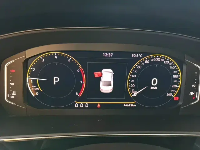 Volkswagen Passat — Фото автомобиля 11