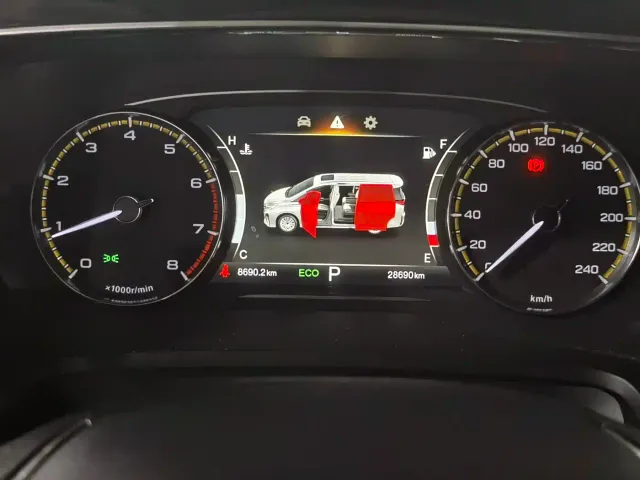 GAC Trumpchi M8 — Фото автомобиля 12