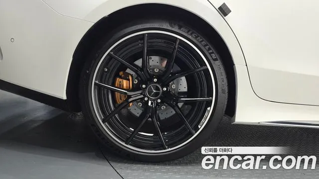 Mercedes-Benz AMG GT 4 двери 63 S 4MATIC+ — Фото автомобиля 2