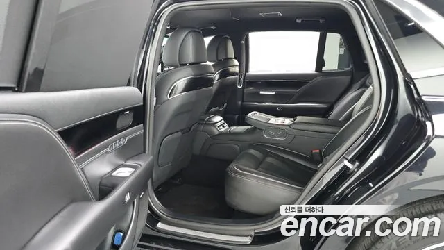 Genesis G90 Бензин 3.5 Turbo 2WD — Фото автомобиля 30