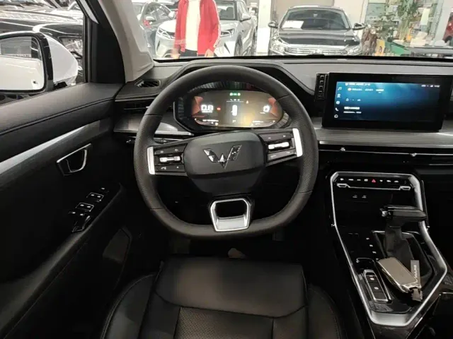 Wuling Asta — Фото автомобиля 10