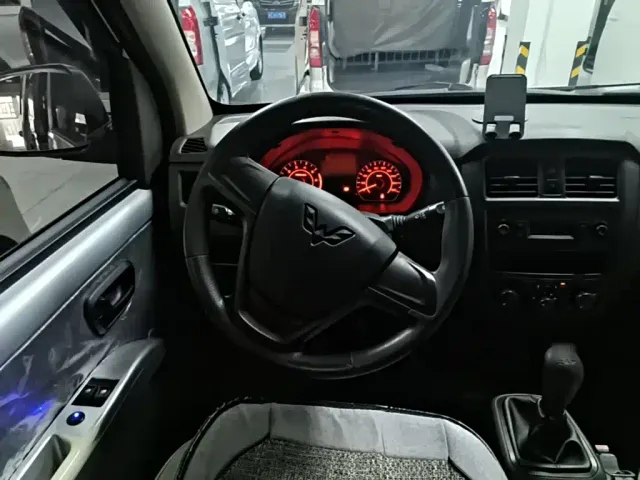 Wuling Rongguang S — Фото автомобиля 10