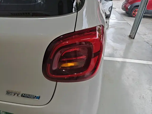 Wuling Hongguang Mini EV — Фото автомобиля 7