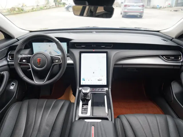 Hongqi H5 — Фото автомобиля 5