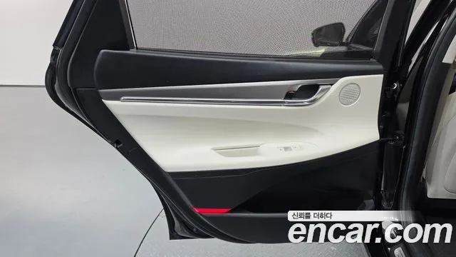 Hyundai Grandeur New — Фото автомобиля 14