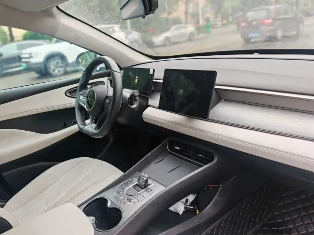 BYD Hai Bao 05 DM-i 2025 DM-i Smart Drive Edition 55KM Luxury — Фото автомобиля 14