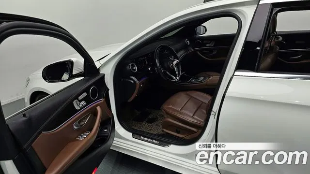 Mercedes-Benz E-Class W213 — Фото автомобиля 11