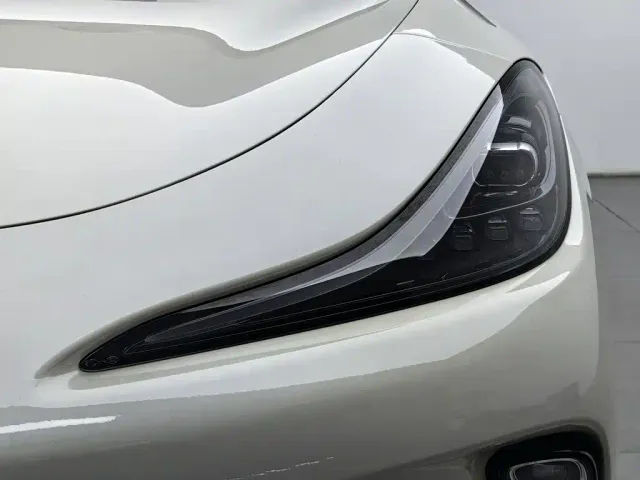 IM Motors LS6 — Фото автомобиля 7