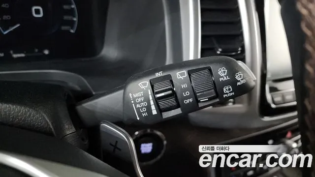 KG_Mobility_Ssangyong Rexton All Rexton Дизель 2.2 4WD — Фото автомобиля 15